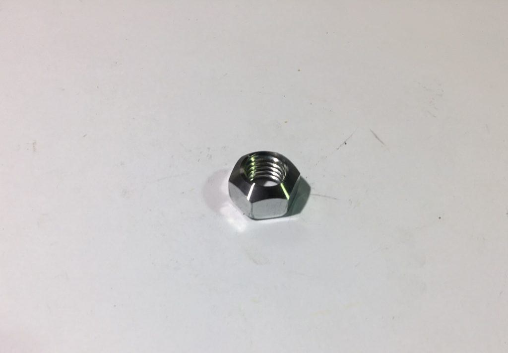 Connecting rod bolt nut, G385189