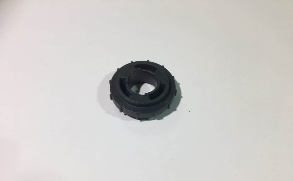 Thin spiked selective table roller, P75245