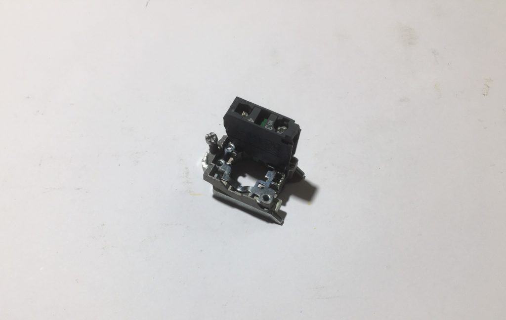 2 position contact block, On or Off, bottom, G166116