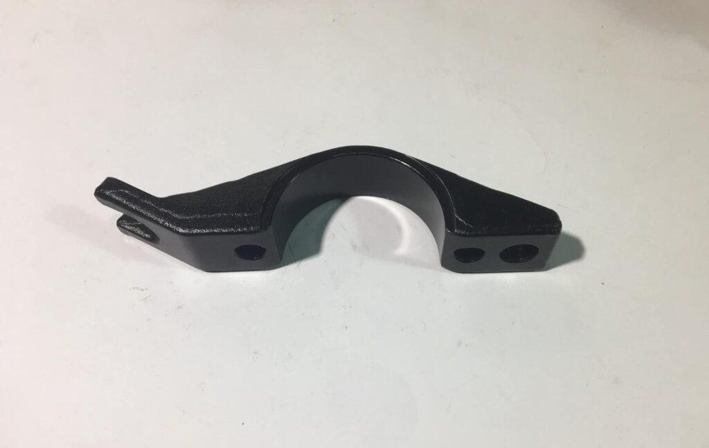 Front clamp half, B025321