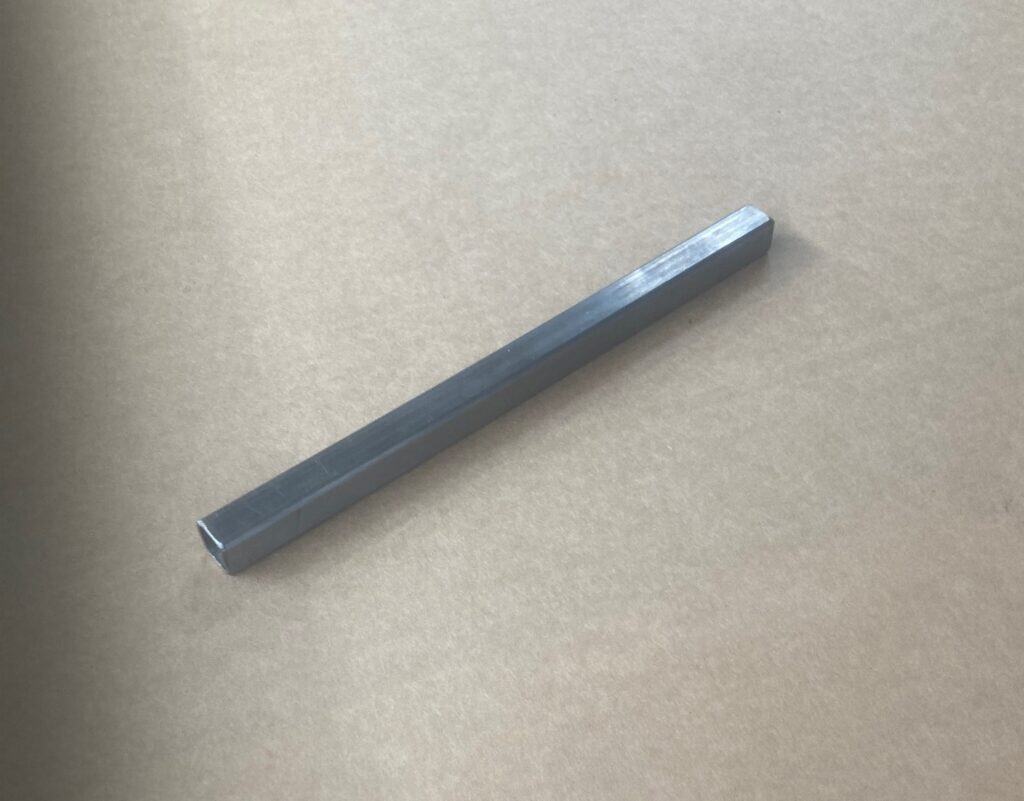 Square-tube-P111190